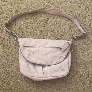 Lululemon bag